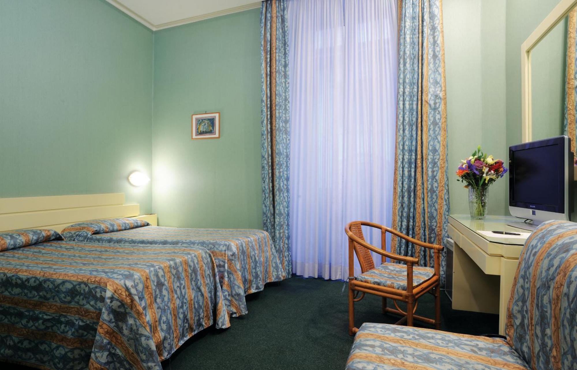 Hotel Patria Ρώμη Εξωτερικό φωτογραφία